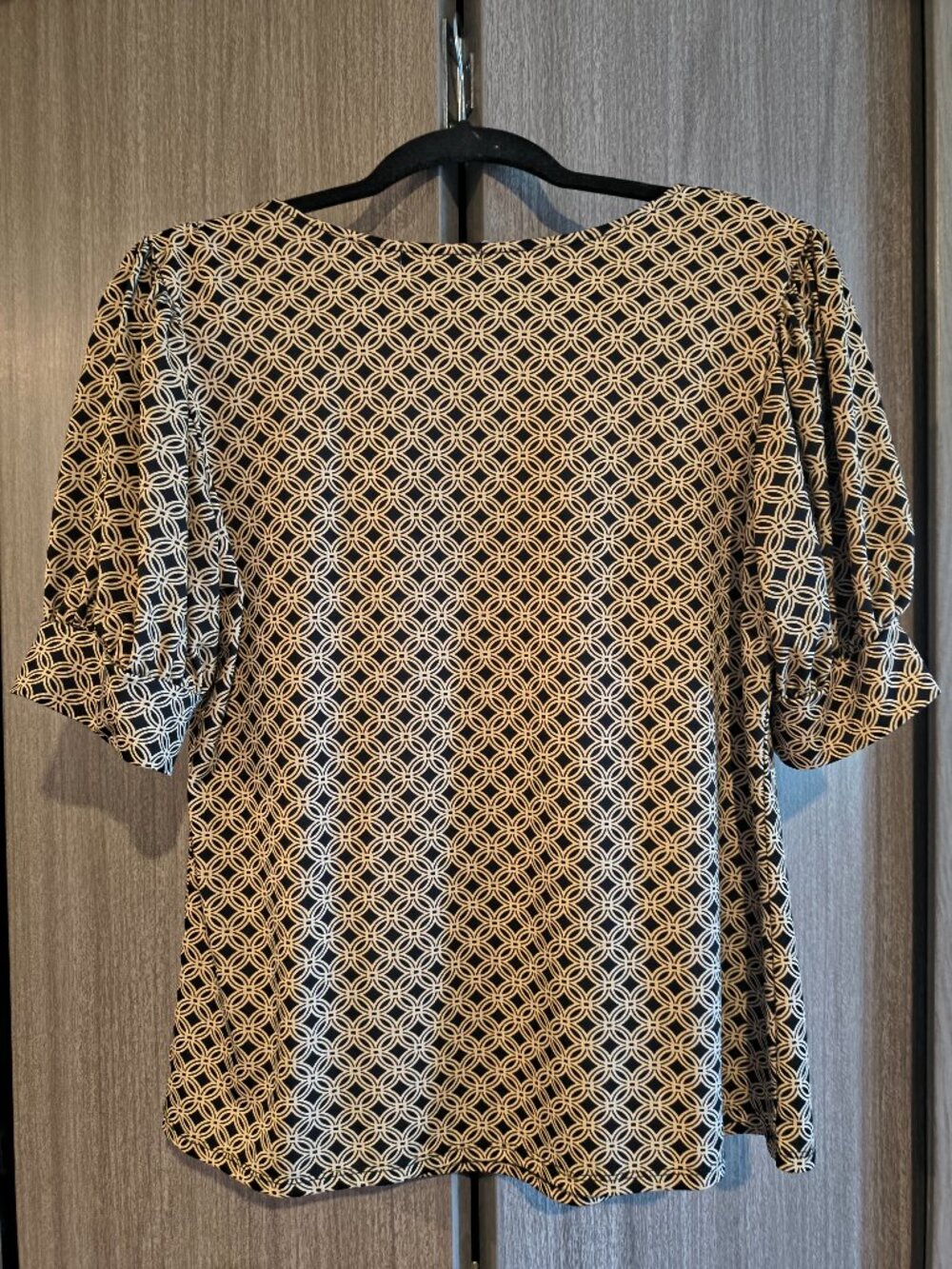 Notations Black Beige Short Puff Sleeve Scoop Neck Blouse Office Casual Medium - Picture 6 of 8